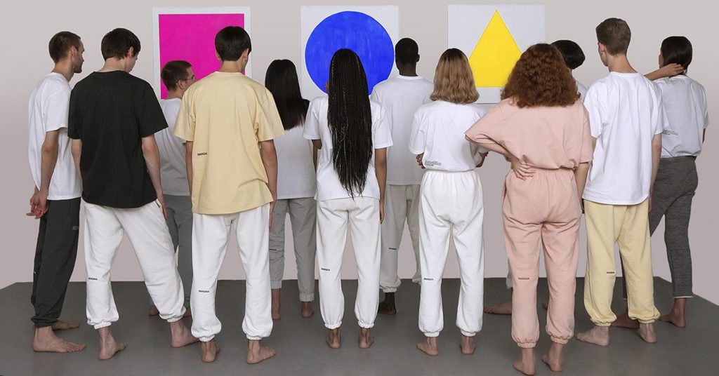 Sale al mercado una campera vegana