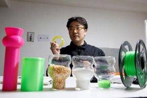 Artista surcoreano fabrica muebles ecológicos con bioplásticos