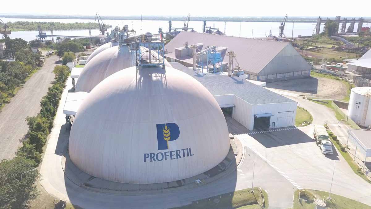 Profertil-silos Profertil, la principal empresa de fertilizantes de la Argentina