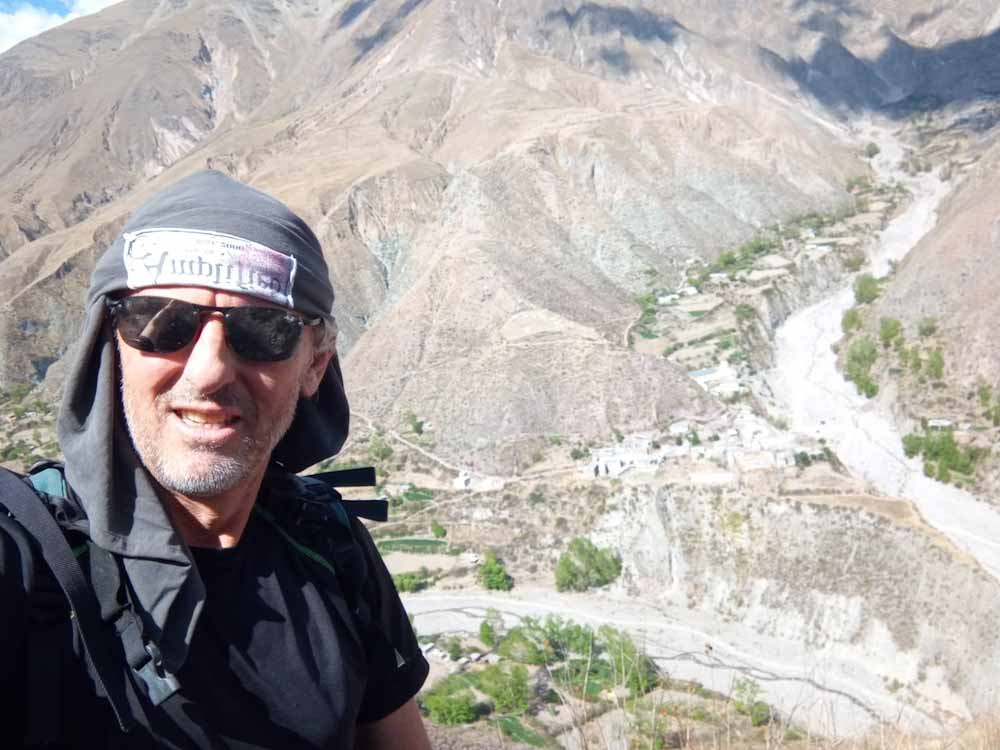 Una 'caminata' por los senderos de la bioeconomía ancestral Una ‘caminata’ por los senderos de la bioeconomía ancestral - Faldeo y San Isidro de fondo