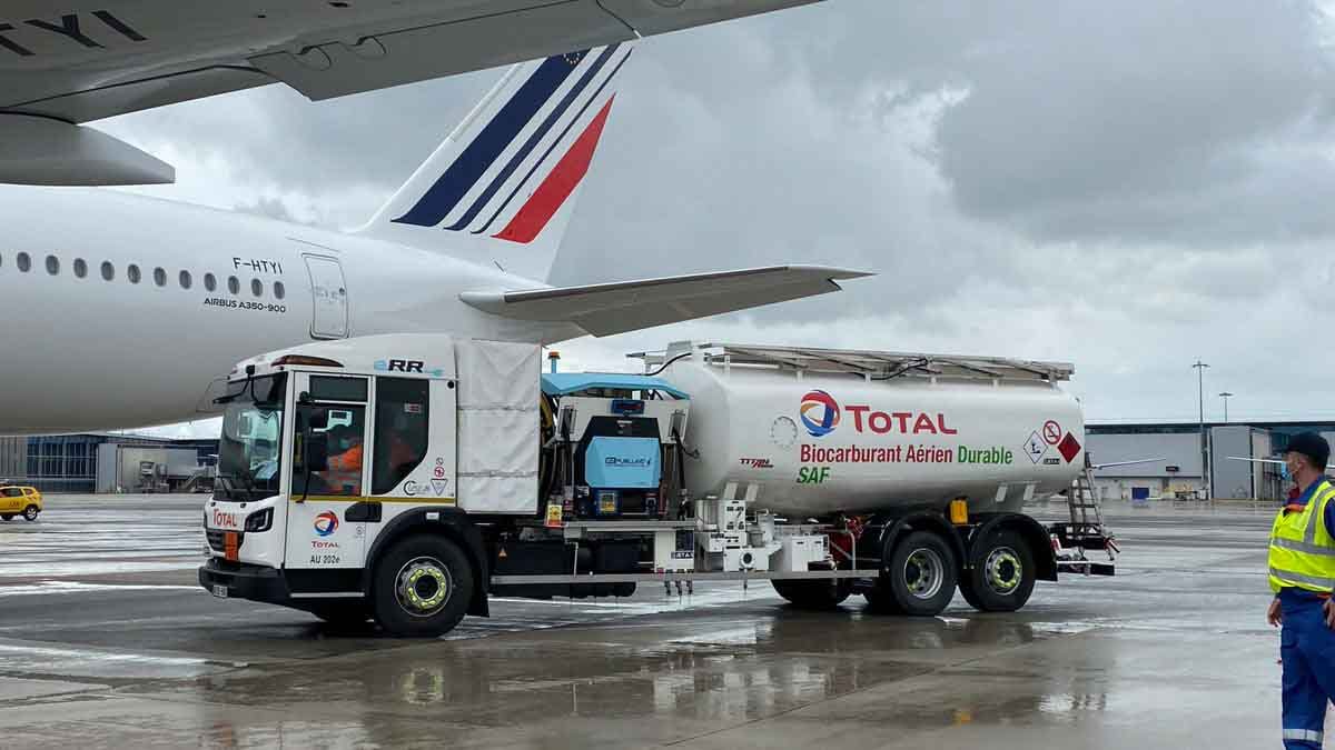 La UE más cerca de exigir a la aerolíneas el uso de biocombustibles