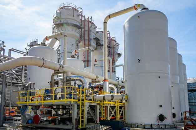 ArcelorMittal inaugura un icónico proyecto que convierte los gases residuales de la producción de acero en etanol