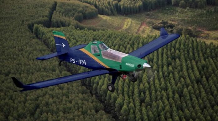 Embraer concretó la primera venta de su avión agrícola propulsado por biocombustibles