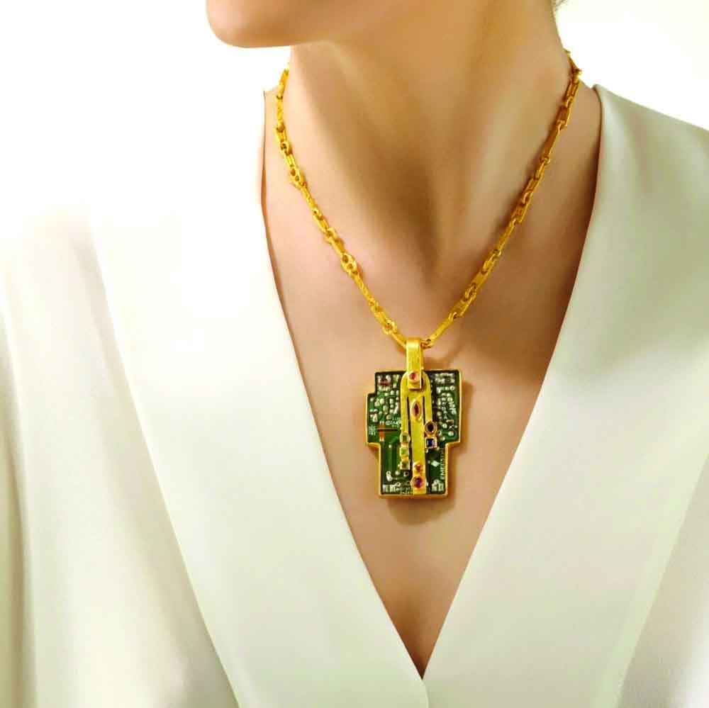 Collar Constellation, una de las joyas biobasadas