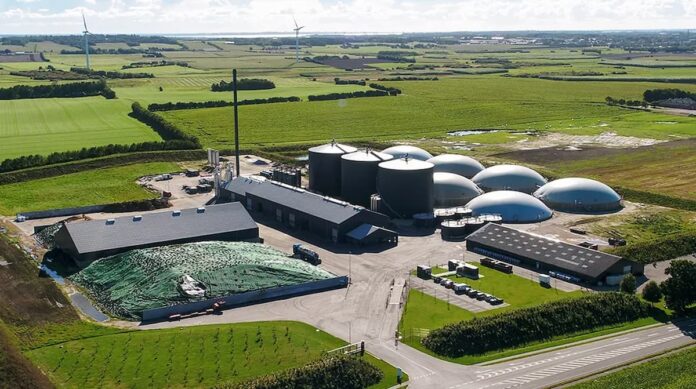 el particular acuerdo entre Microsoft y un operador de instalaciones de biometano Planta de biogás BioCirc con instalación de captura de CO₂ BECCS en Dinamarca
