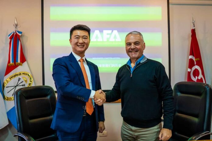 Conectividad rural Huawei y AFA Conectividad rural, datos, energía limpia y formación: Huawei y AFA firman un acuerdo para achicar la brecha digital de 36.000 productores cooperativos.