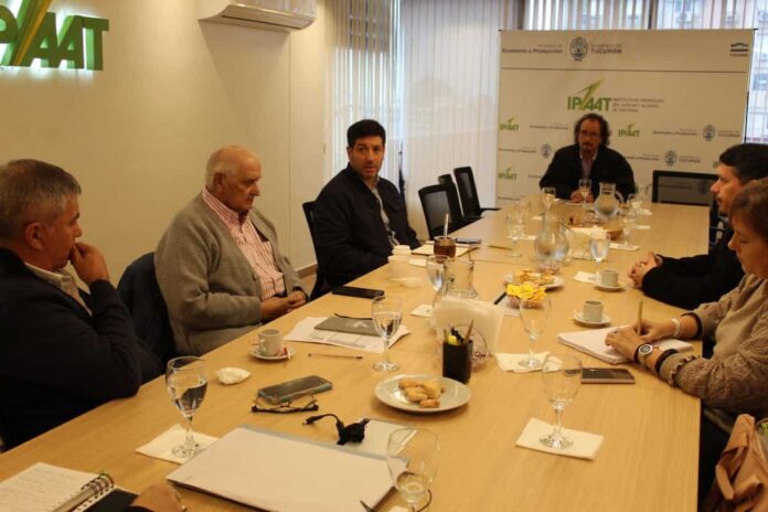 El IPAAT y el Comité Cañero refuerzan la agenda de trabajo de la zafra 2026 El IPAAT y el Comité Cañero refuerzan la agenda de trabajo de la zafra 2026