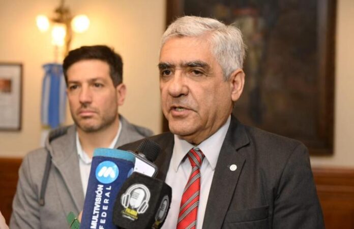 en Tucumán celebraron la media sanción del nuevo régimen El ministro de Economía y Producción de Tucumán, Daniel Abad, y el gerente general del IPAAT, Jorge Etchandy, destacaron la media sanción del nuevo marco regulatorio para los biocombustibles.